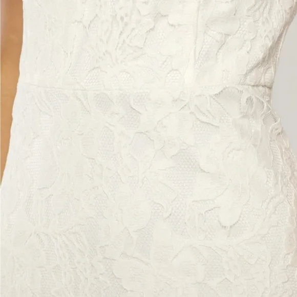 NEVER OPENED white bridal gown - Picture 3 of 6